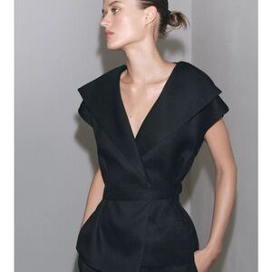 Elegant Black Wrap Top vest new medium in linen